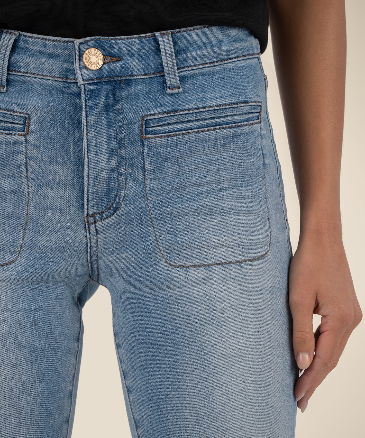 Amy Crop Straight Leg