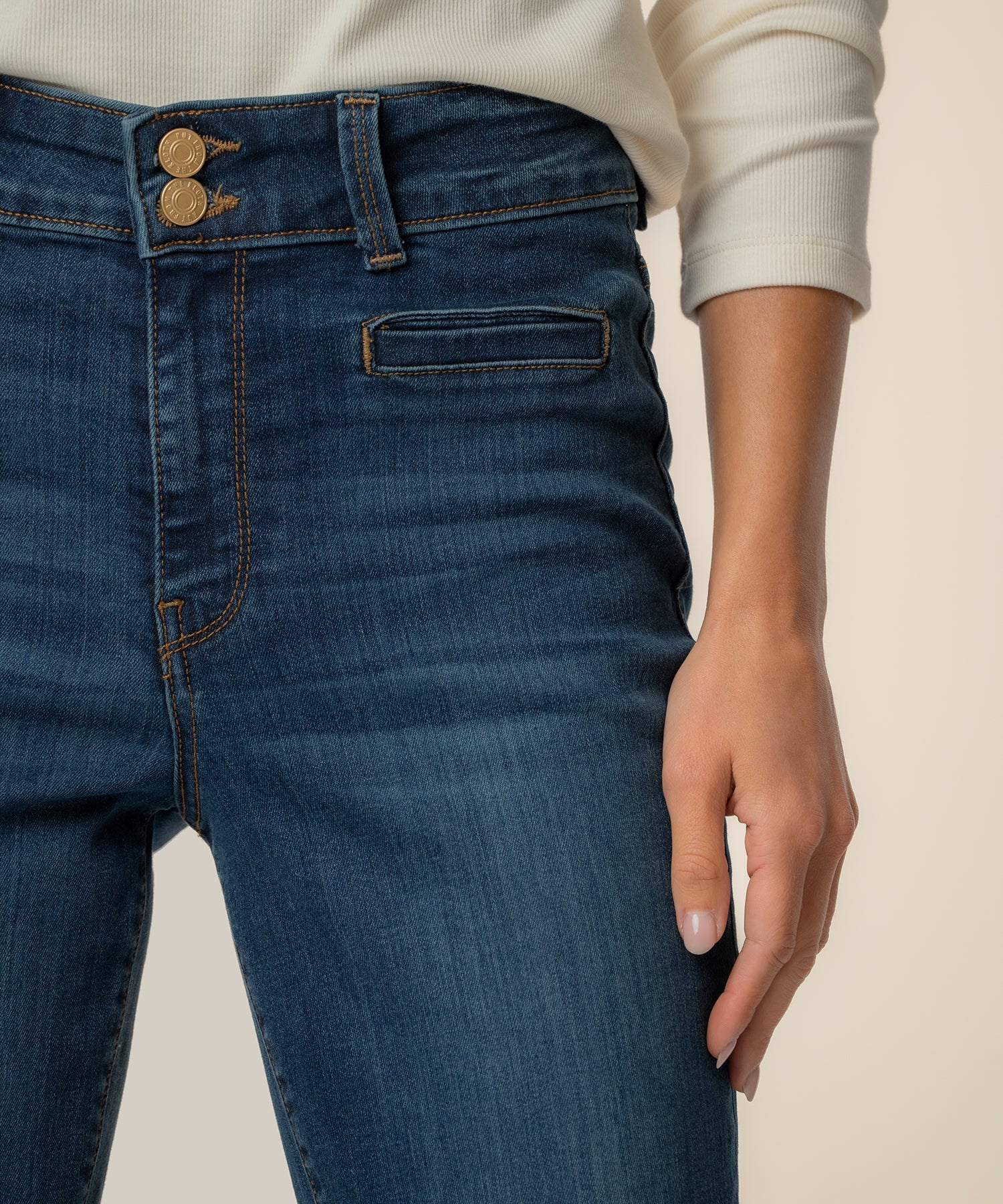 Ana High Rise Flare, Exclusive