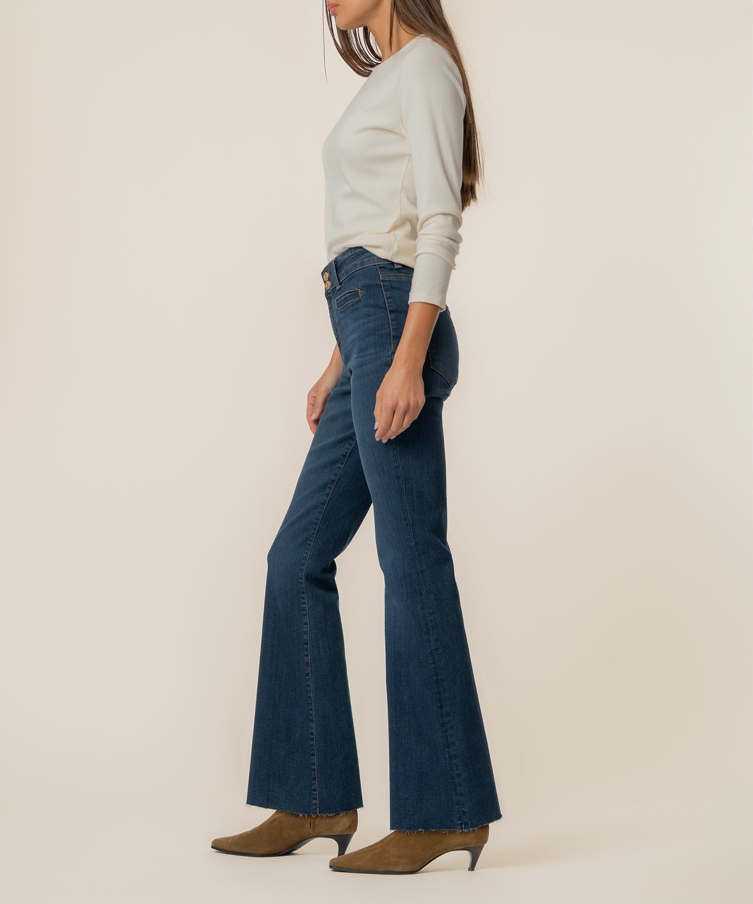 Ana High Rise Flare, Exclusive