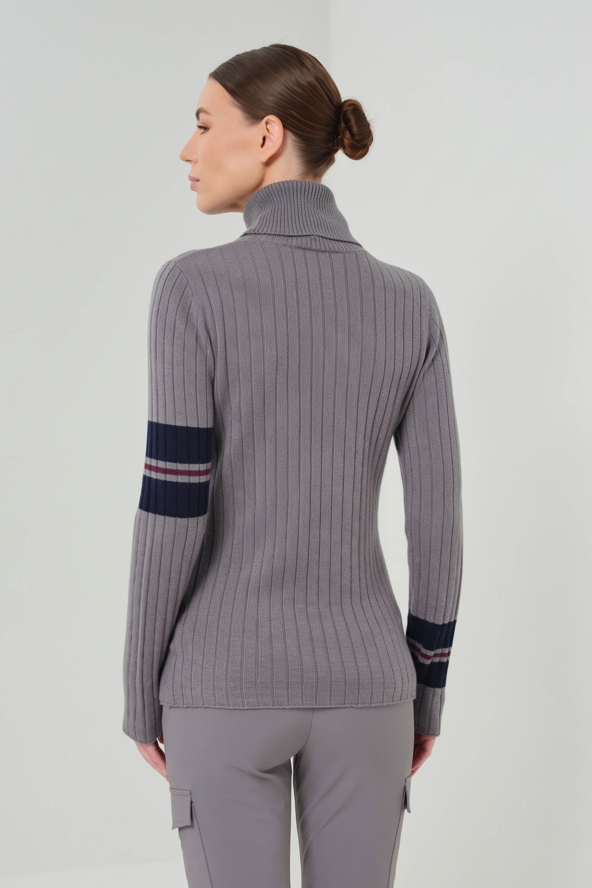 Lourdes Cashmere Turtleneck Sweater