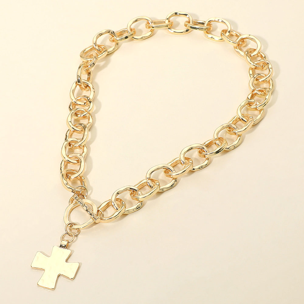 Cross Charm Chunky Chain Toggle Necklace
