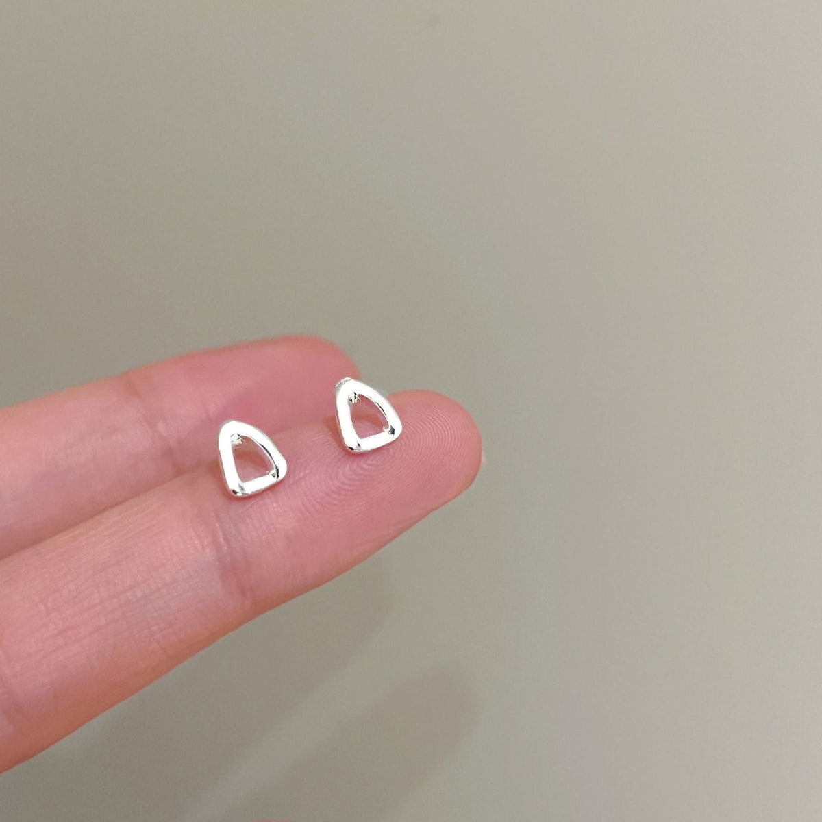 High-grade Bow Small Sier-plated Geometric Korean Earrings