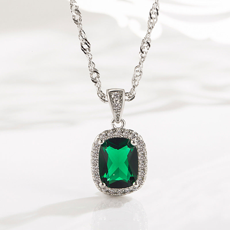 Women's Fashion Simple Gem Square Clavicle Chain Pendant