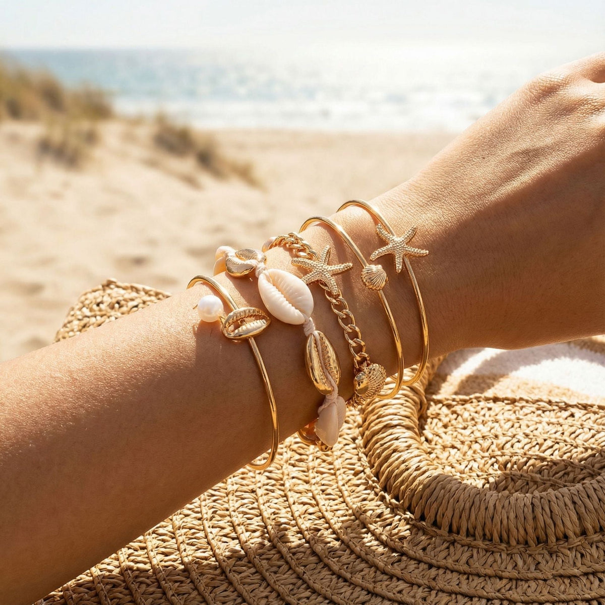 Women's Starfish Shell Open-ended High-grade Metal Niche Bracelets