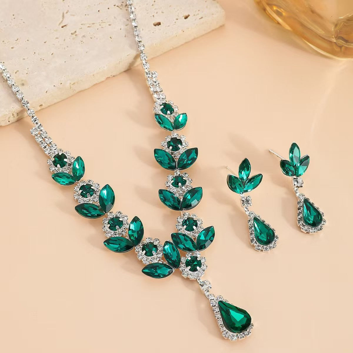 Two-piece Three-piece Bridal Wedding Dress Suit Female Jewelry Set
