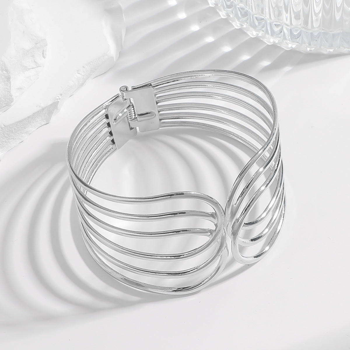 French Simplicity Design Sense Open-end Polished Niche Retro Hollow Bracelets