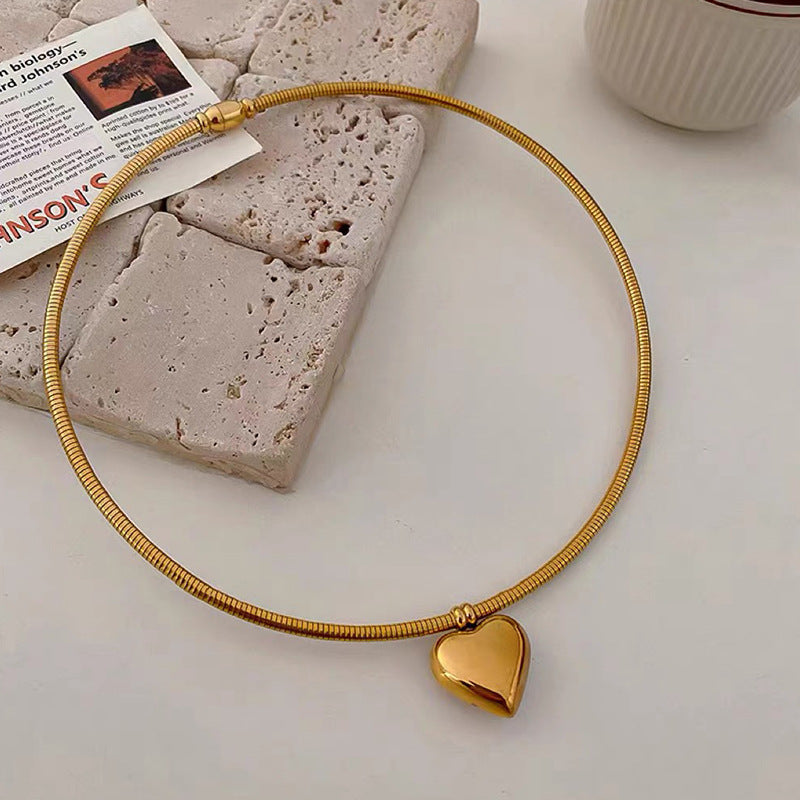 Niche Design Simple Titanium Steel Heart-shaped Collar Clavicle Personality Necklace