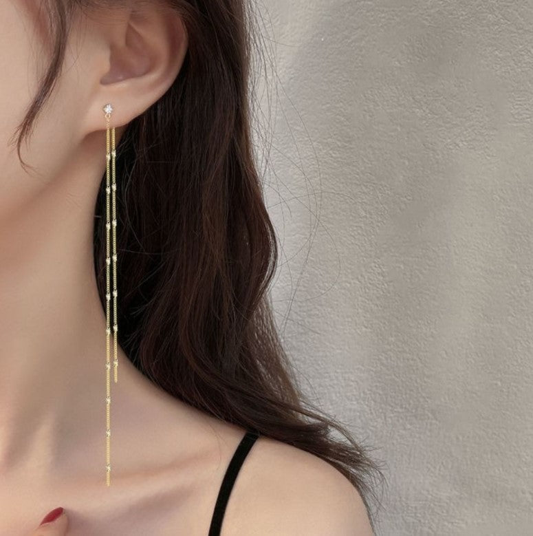 Women's Fashionable Elegant Long Sequined Tassel Personality Face Rings