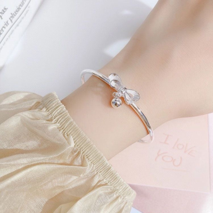 Women's Bell Korean Simple Design High-grade Cute Princess On The Run Bracelet