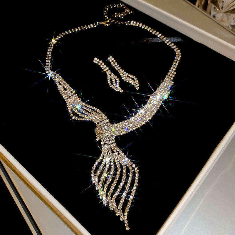 Women's Style Geometric Water Drop Fashion Short Light Jewelry Set