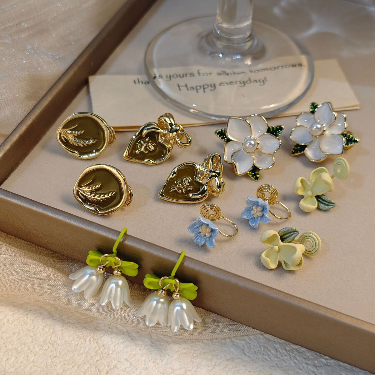 Mosquito Coil Flower Pearl Butterfly Design Light Luxury High-grade Female Ear Clip