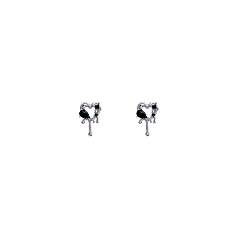 Sweet Cool Lava Black Love Heart Female Niche Unique Cold Stud Earrings