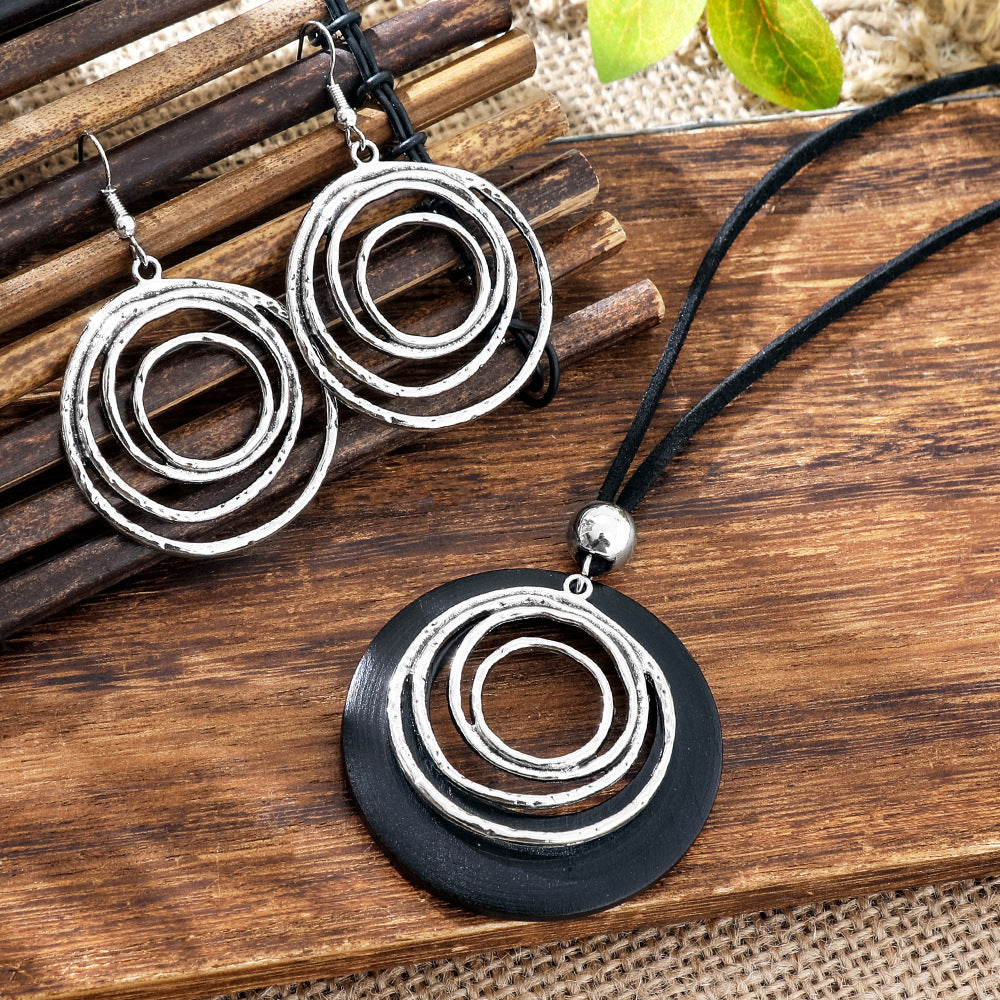 Women's Retro Bohemian Simple Hollow Niche Design Jewelry Set