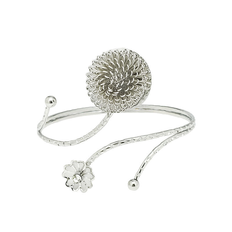 Fashion Butterfly Exaggerated Metal Flower Armband Bracelets