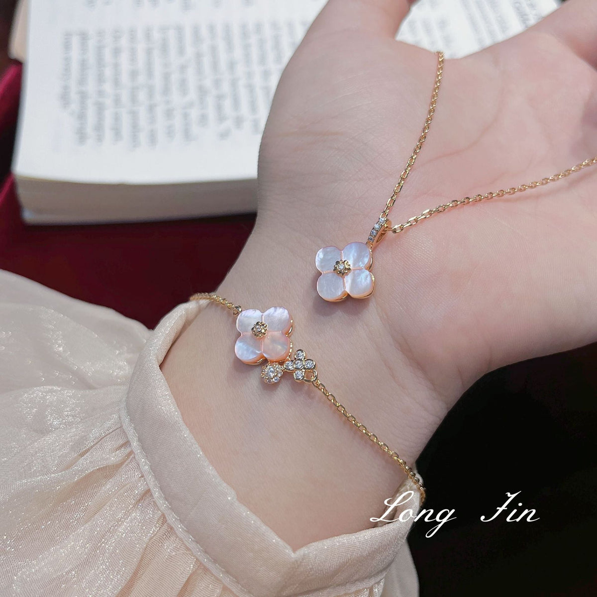 Retro High-grade Light Luxury Cherry Blossom Pink Jewelry Set