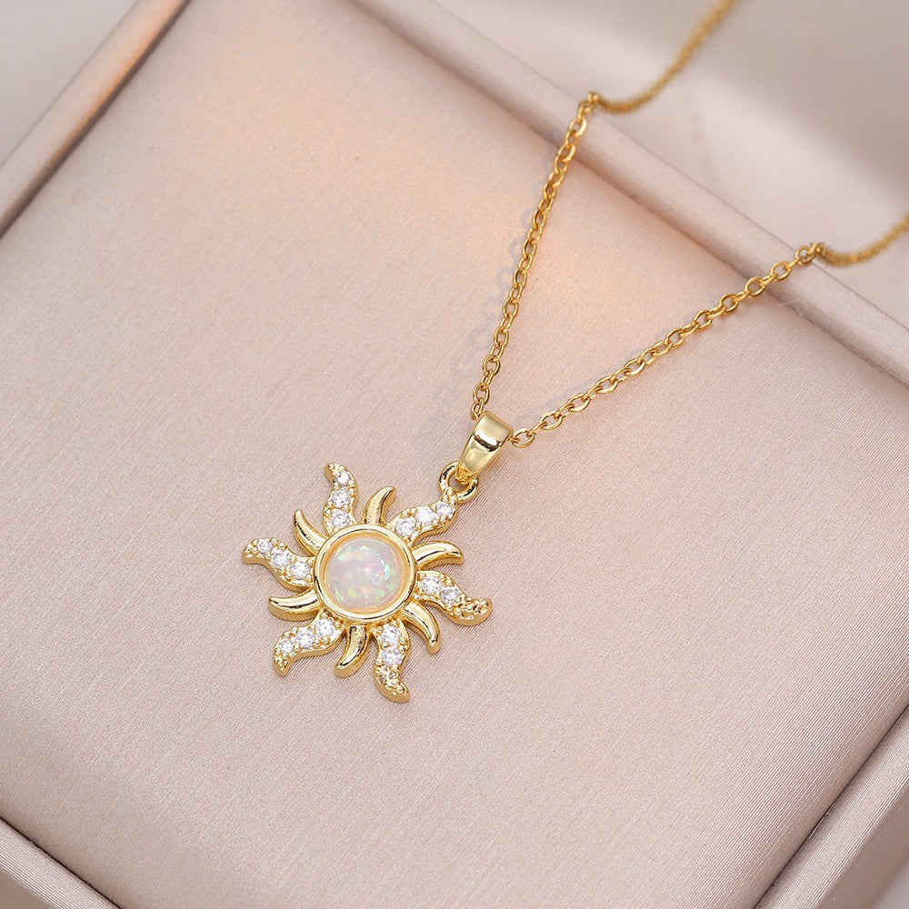 Women's Rotating Exquisite Sunflower Light Luxury Minority Necklaces