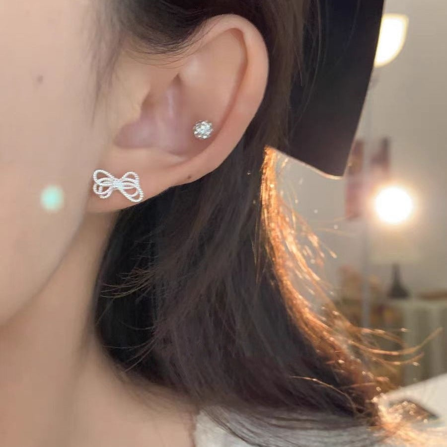 Daily Commuter Fresh Bends Hitches Bow Stud Earrings