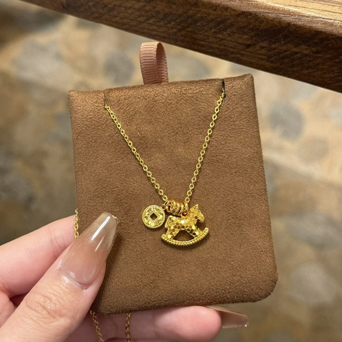 Women's Mush Ice Soon Rich Small Wooden Jewelry Set