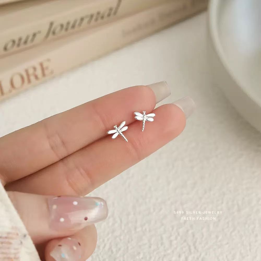 Female Niche Commuter Ear Bone Simple Graceful Stud Earrings