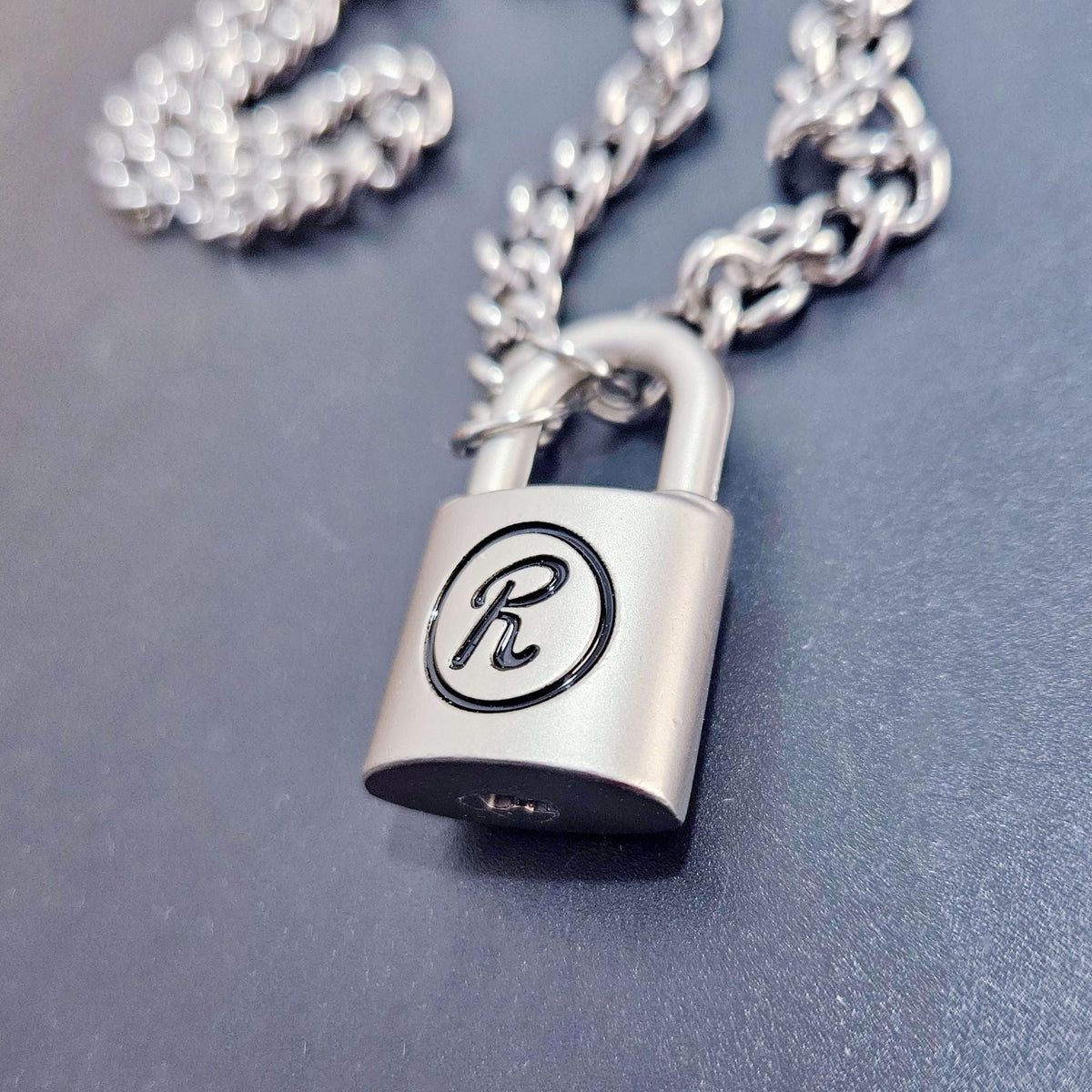Men's Unlockable Matte Fog Sand Punk Vintage Necklaces