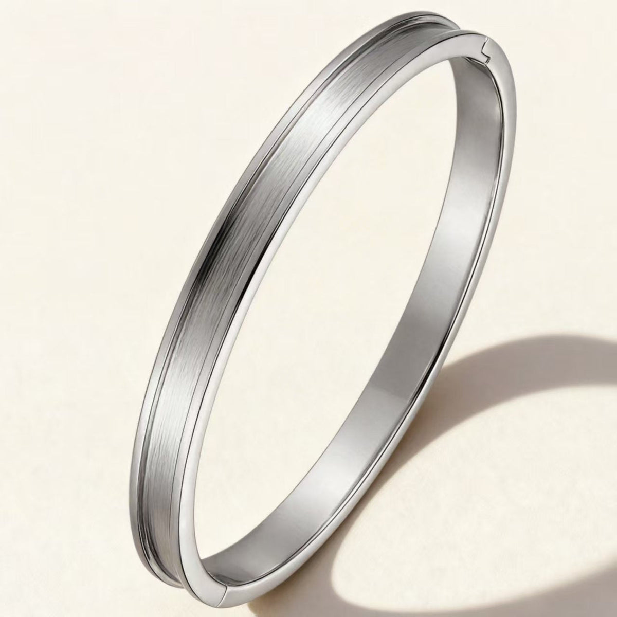 Titanium Steel For High-grade Bath Can Wear Fashionable Bracelets