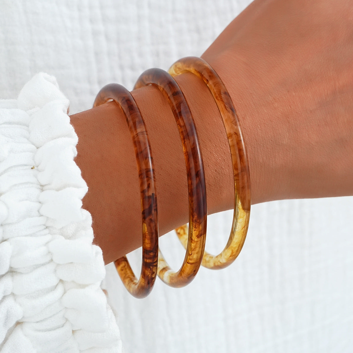 Resin Round Fashion Design Coffee Color Bracelet