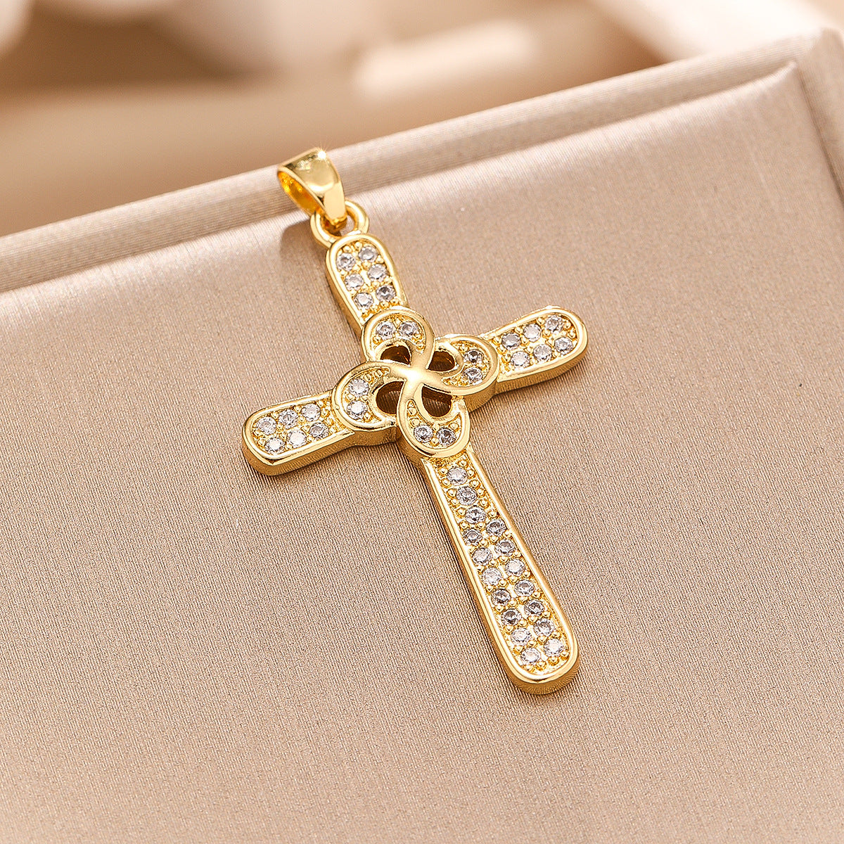 Religious Simple Copper Inlaid Zircon Stainless Steel Chain Pendant