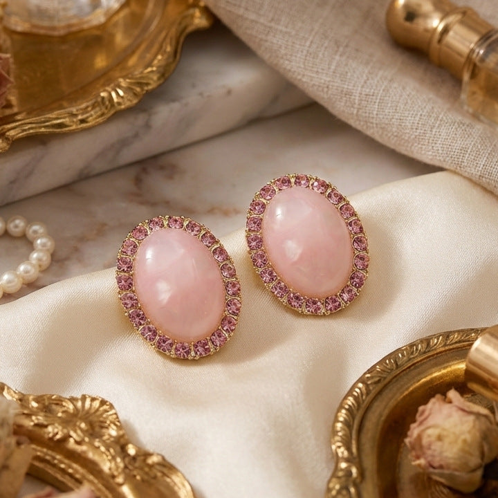 Light Luxury French Elegant Retro Commuter Gentle Niche Fashionable Stud Earrings