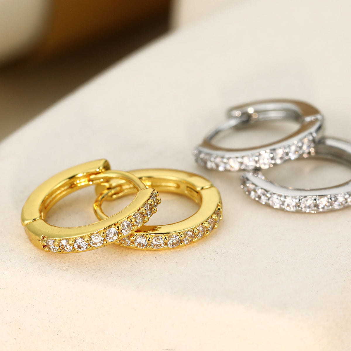 Circle Diamond Zircon Light Luxury Ear Stud Earrings