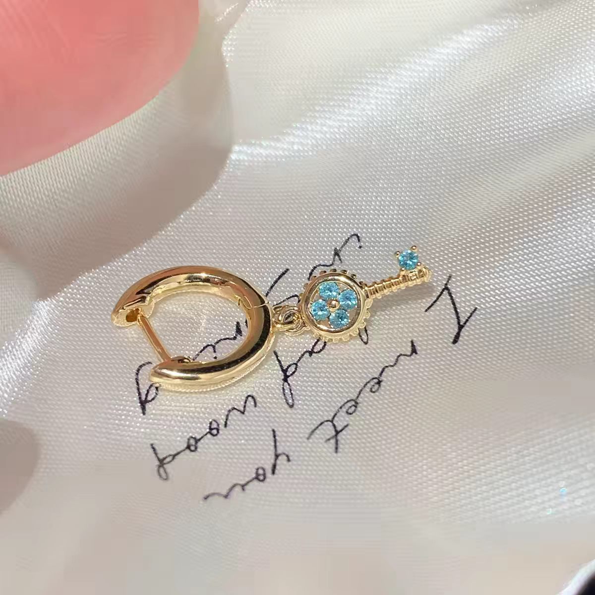Pa Green Zirconium Umbilicaria Bone Nail Collection Earrings