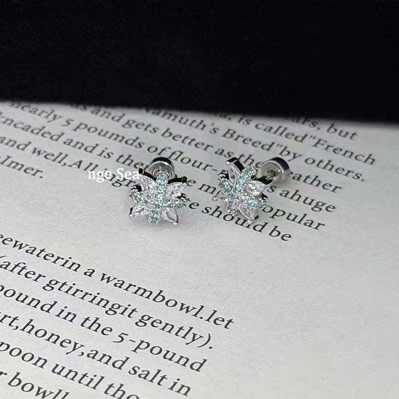 Pa Green Zirconium Umbilicaria Bone Nail Collection Earrings