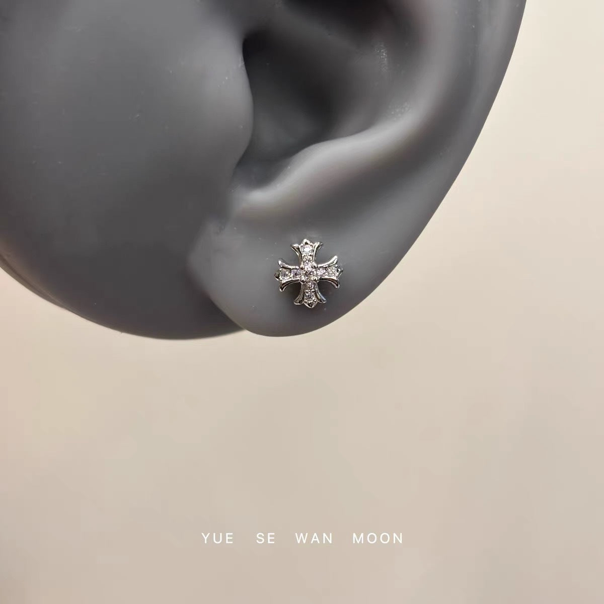 Ear Design Advanced Sense Delicate Temperament Wild Stud Earrings