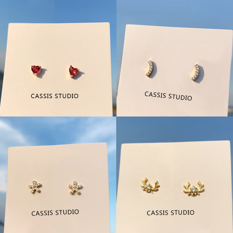 Women's Needle Trendy Small Gold Crowns Personality Simple Stud Earrings
