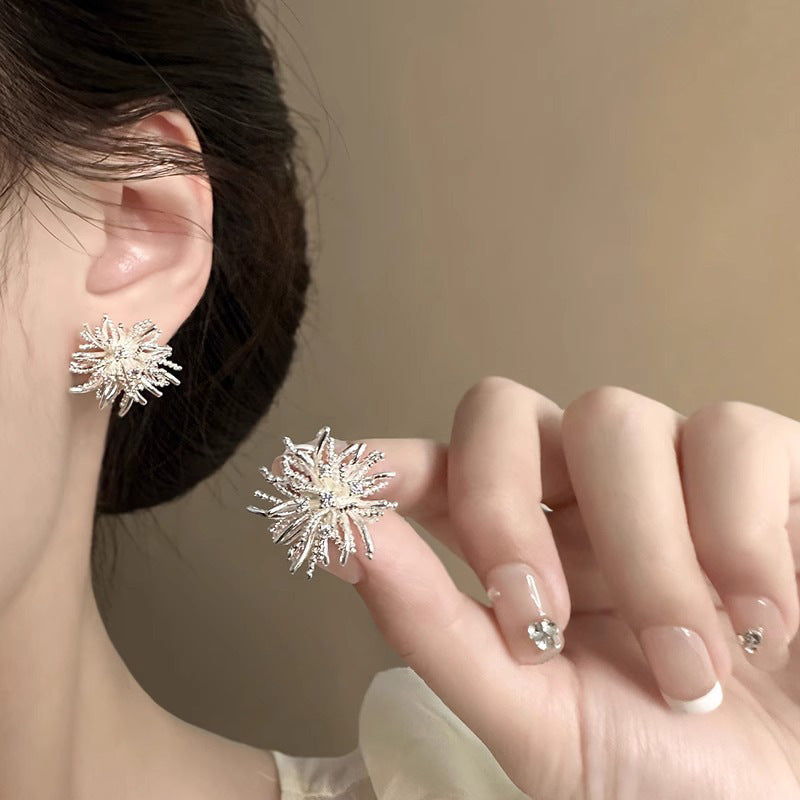 Women's Sier Fireworks Light Luxury Exaggerated High-grade Dandelion Niche Design Stud Earrings