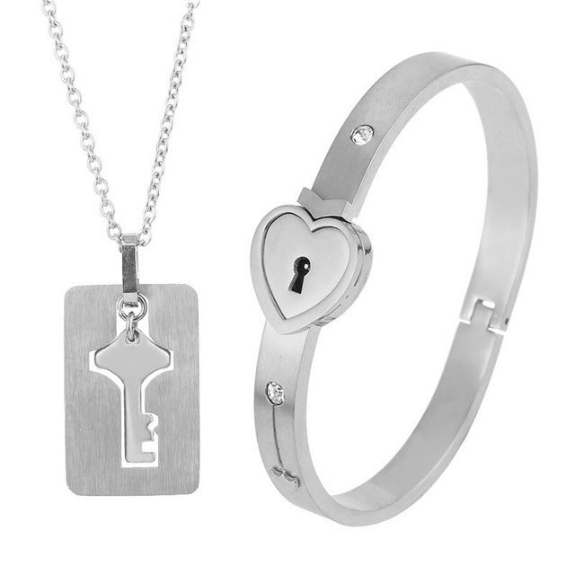 Women's & Men's Valentine's Day Gift Titanium Steel Couple Lock Heart Key Bracelet