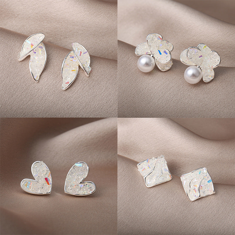 Flower-de-luce Light Luxury High-grade Clover Color Earrings