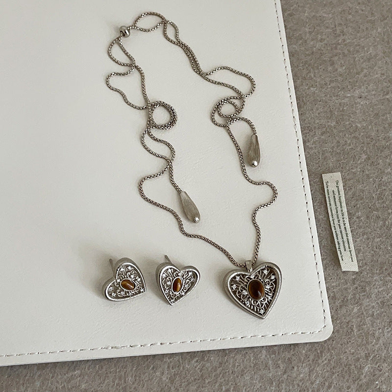 Ear Female Temperament Unique Fashion Sweater Necklace