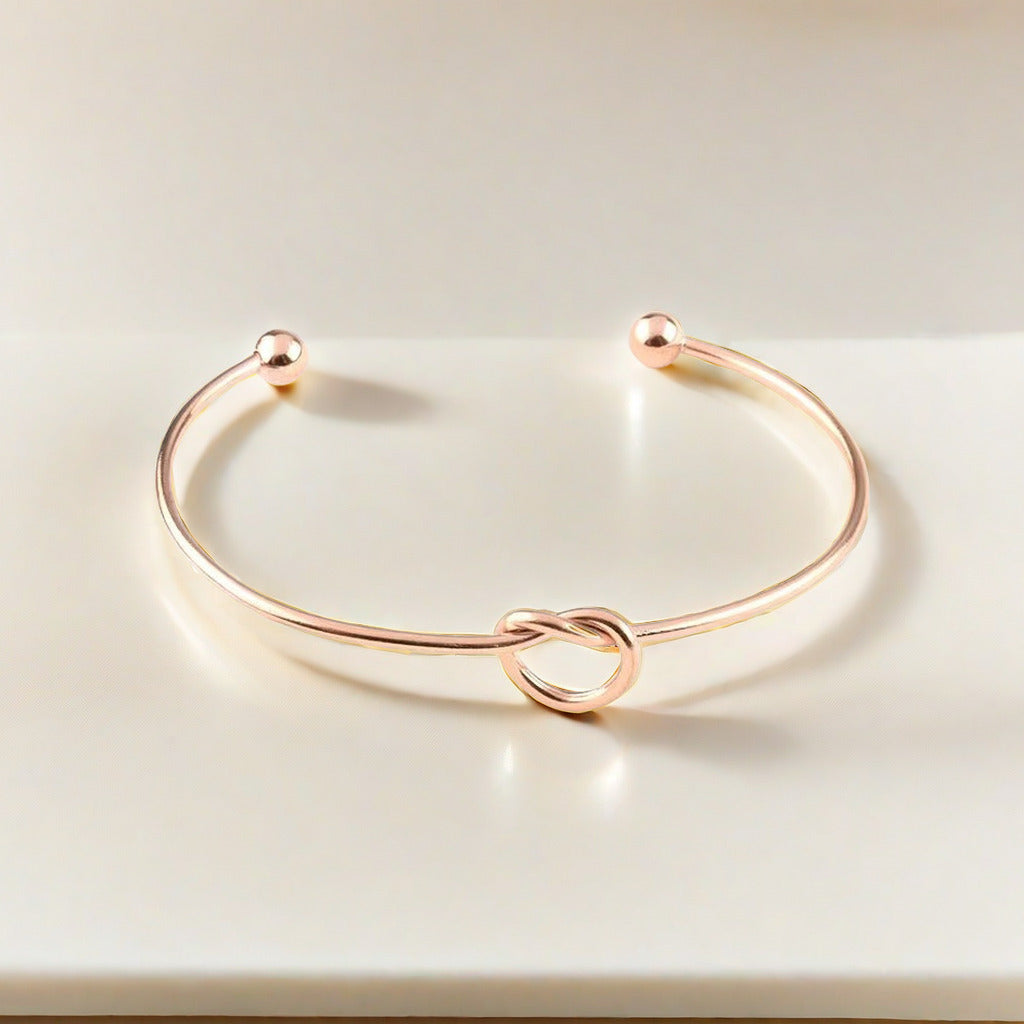 Steel Fashion Simple Heart-shaped Knotted Opening Bracelets