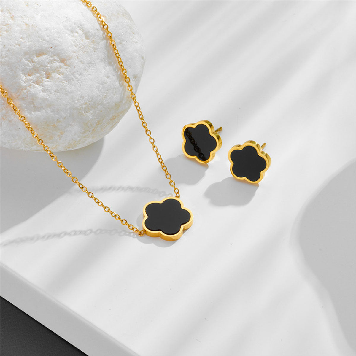 Clover Elegant Flower Simple Light Luxury Fashion High Sense Na Jewelry Set