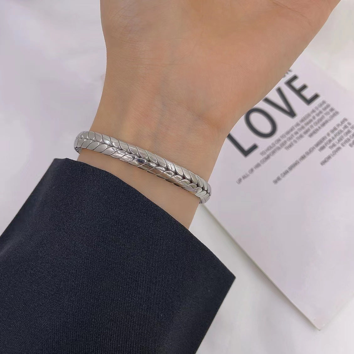 Fashion Titanium Steel Wheat Open-ended High-grade Shaped Couple Bracelet