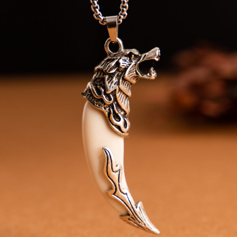 Men's Domineering Wolf Tooth Personality Dog Teeth Stainless Pendant