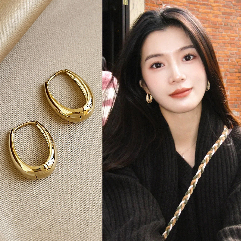 Women's Vintage Metal Niche Design High Class Elegant Rings