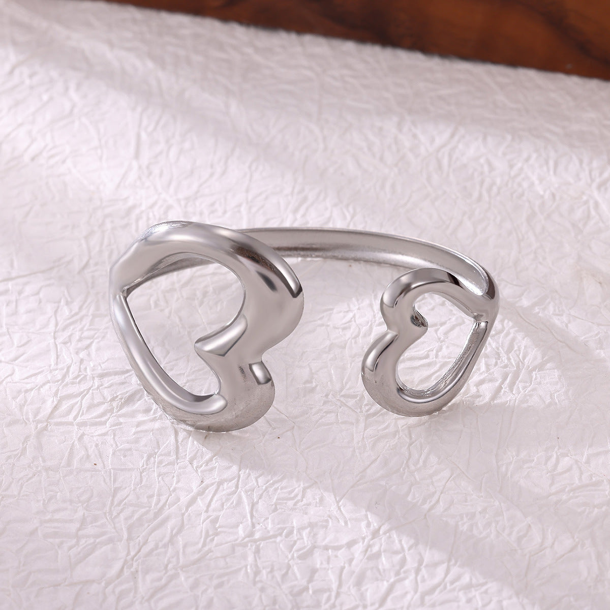 Women's Minimalist Heart Irregular Metal Glossy Surface Bracelet