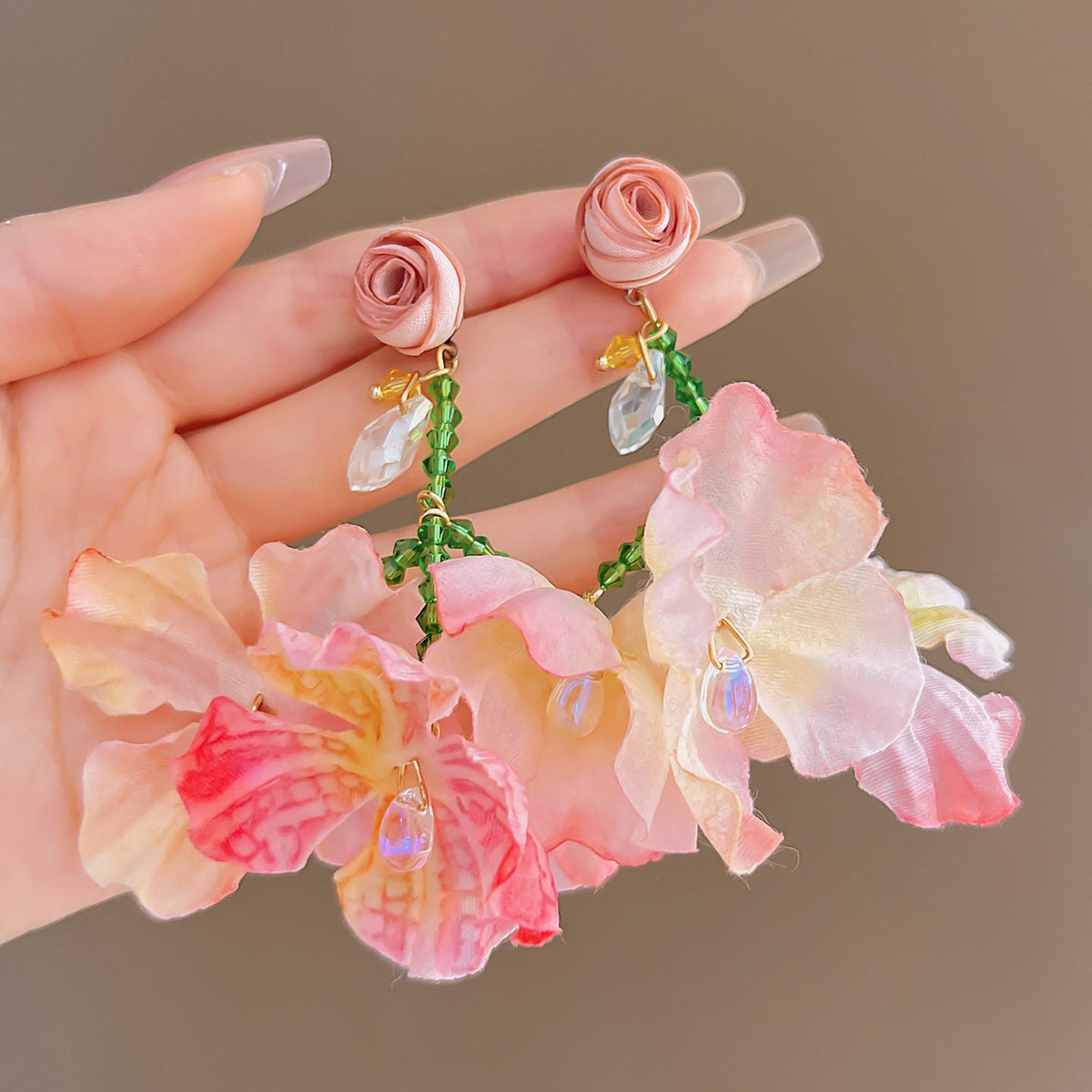 Style Flower Female Design High-grade Ear Giant Rings