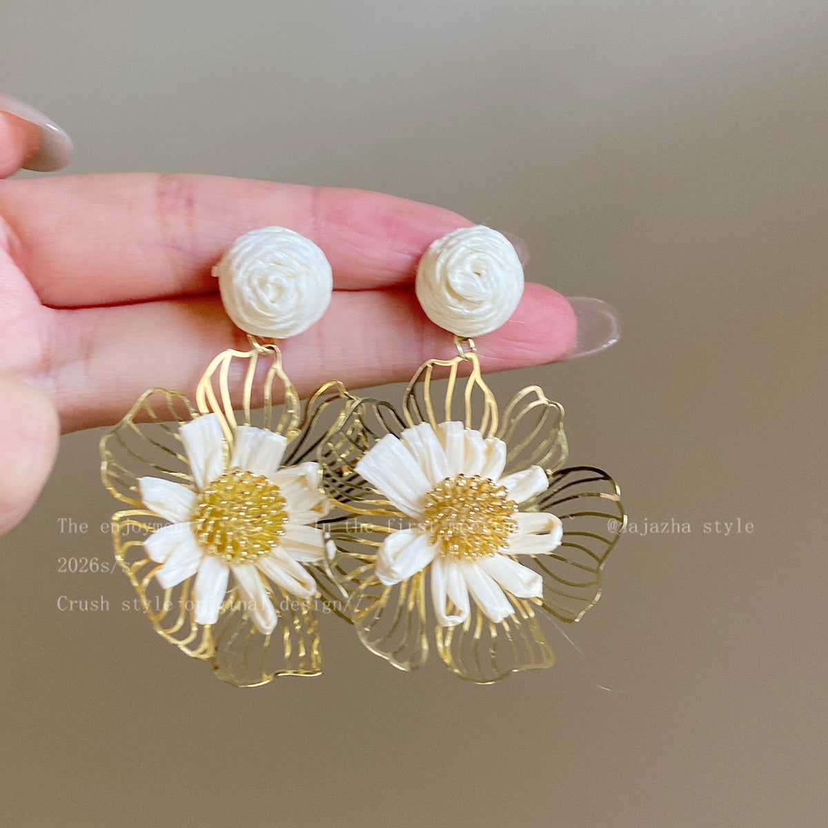 Style Flower Female Design High-grade Ear Giant Rings
