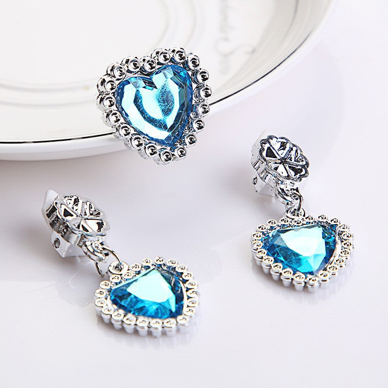 Children's Aisha Peach Heart Diamond Like It Ear Clip