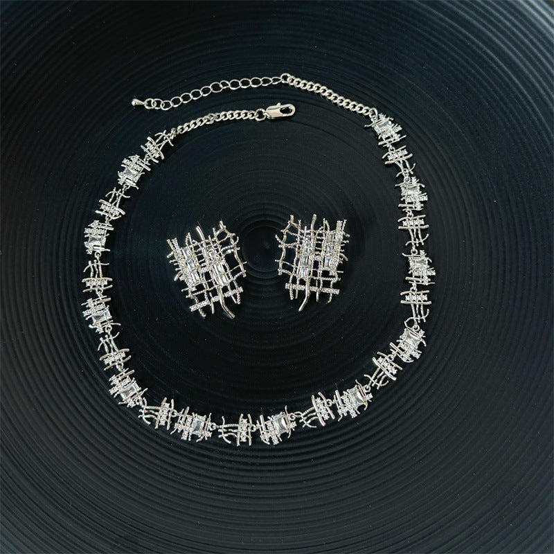 Zircon Ear Female Irregular Design Sier Metal Necklace