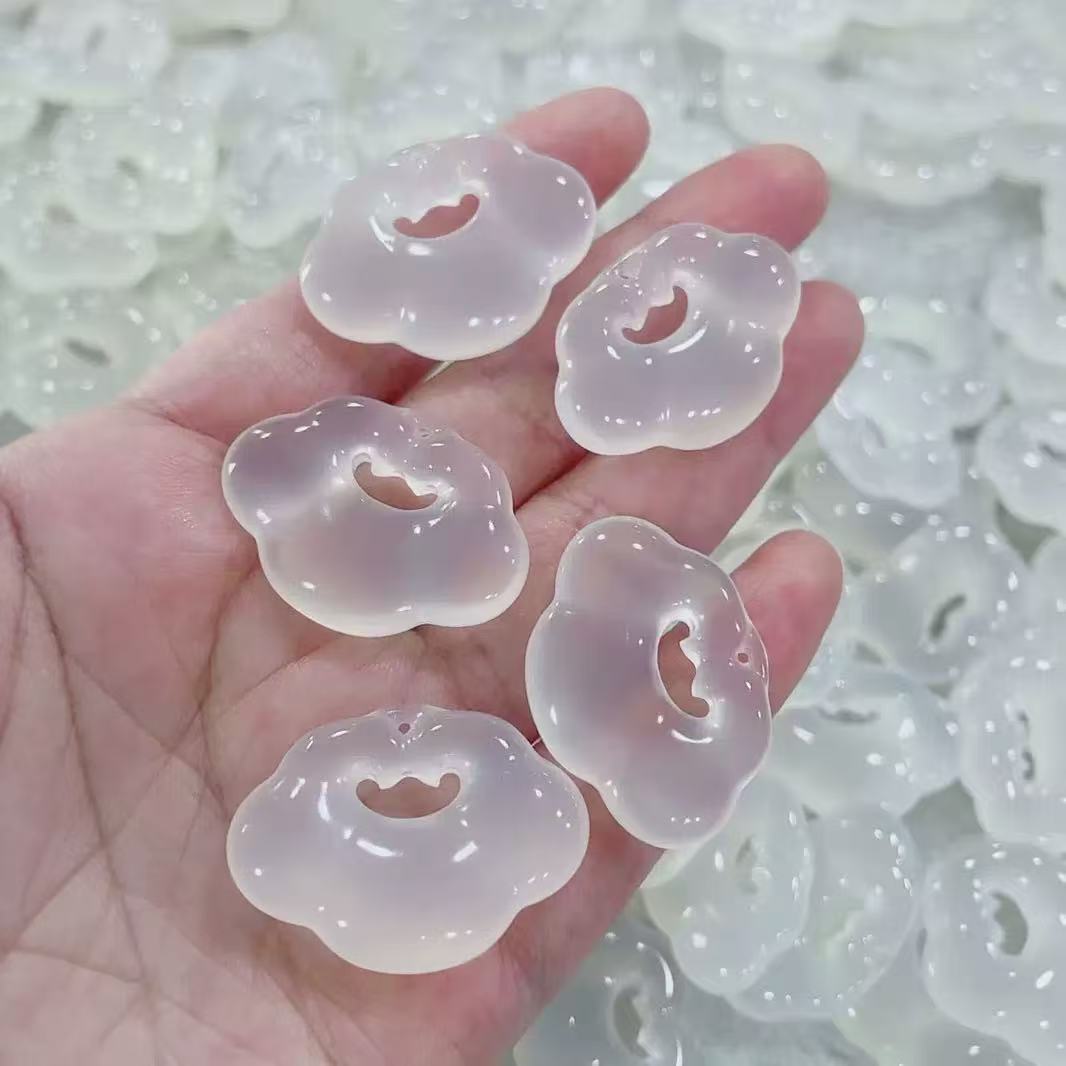 Lock Of Good Agate Safety Female Clavicle Pendant