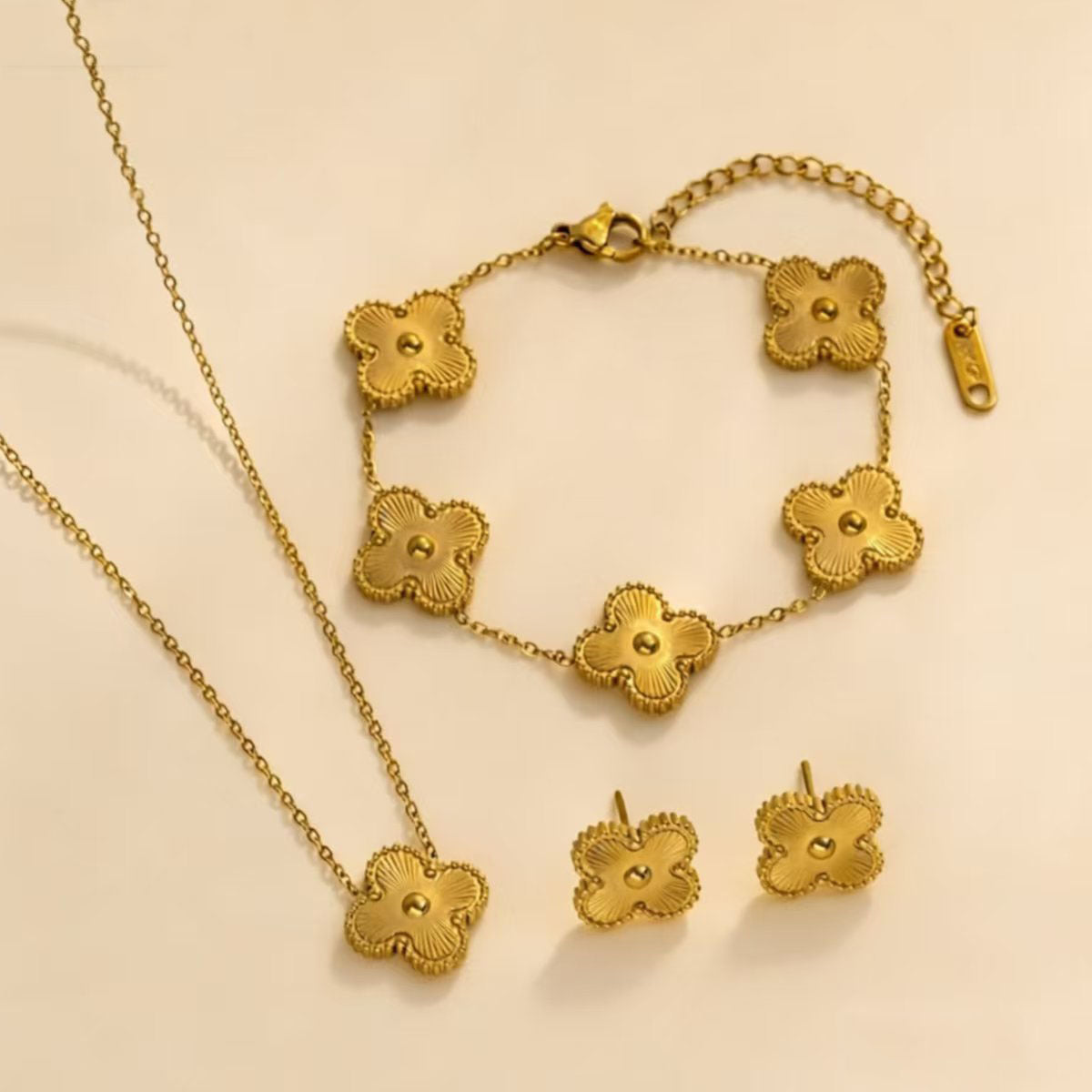 Flower Clover Titanium Steel Affordable Luxury Necklaces