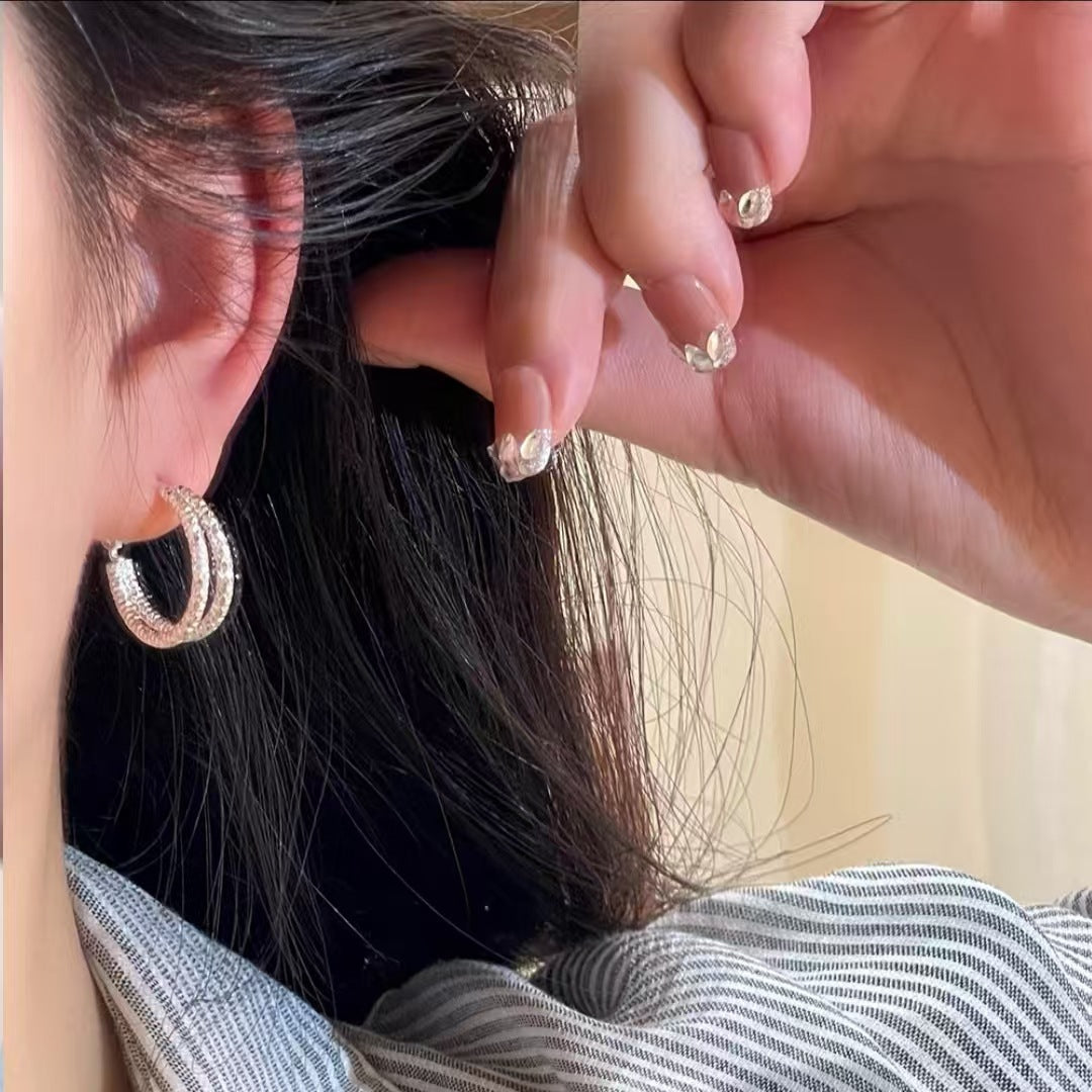 Women's Minimalist Design Round Popular Light Luxury Earrings